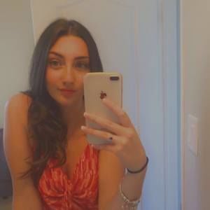 Meet your Posher, Ines